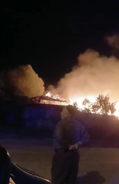 Kütahya’da köyde çıkan yangında evler, samanlıklar ve ahırlar kül oldu
