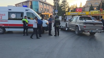 K&uuml;tahya&rsquo;da motosiklet ile cip &ccedil;arpıştı: 1 yaralı
