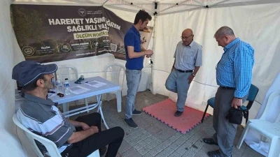 K&uuml;tahya&rsquo;da "Hareket yaşını &ouml;ğren, sağlıklı yaşa" kampanyası i&ccedil;in oluşturulan &ouml;l&ccedil;&uuml;m noktası ilgi g&ouml;r&uuml;yor
