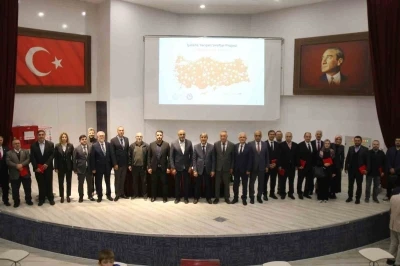 Kütahya’da &quot;İyilikte Yarışan Sınıflar&quot; projesi bilgilendirme ve ödül programı
