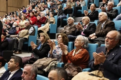 K&uuml;tahya&rsquo;da "Kadın Dostu Kent" s&ouml;yleşisine ilgi
