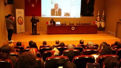 Kütahya’da &quot;Kimlik, Göç ve Sosyal Sorunlar&quot; sosyoloji sempozyumunda ele alındı
