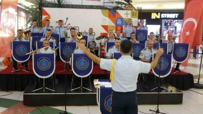 Kütahya’da Tugay Bandosu’ndan Zafer Bayramı konseri
