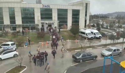 K&uuml;tahya&rsquo;da uyuşturucu ve silah operasyonu
