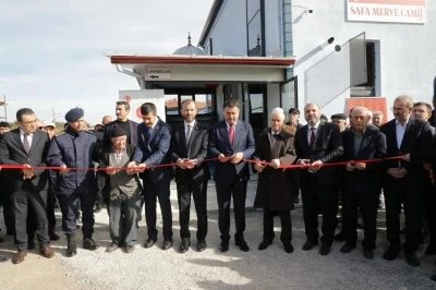Kütahya’da yapımı tamamlanan Sefa Merve Camii ibadete açıldı
