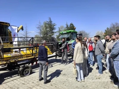 K&uuml;tahya&rsquo;da ziraat m&uuml;hendislerine "Bi&ccedil;erd&ouml;ver Kontrol&ouml;r&uuml; Yetiştirme" kursu
