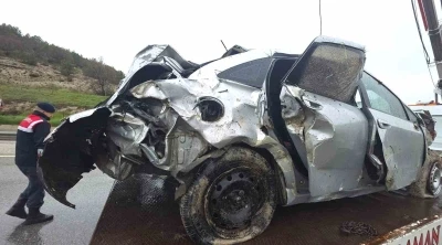 K&uuml;tahya&rsquo;daki trafik kazasında &ouml;l&uuml; sayısı 2&rsquo;ye y&uuml;kseldi
