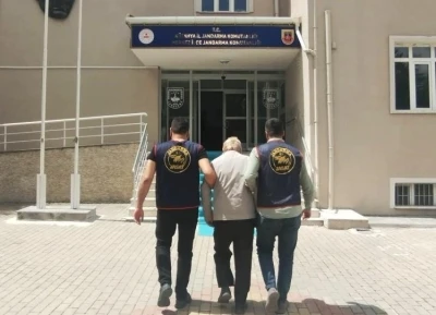 K&uuml;tahya İl Jandarma Komutanlığı&rsquo;ndan aranan şahıslara y&ouml;nelik uygulama
