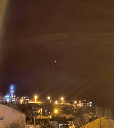 K&uuml;tahya ve Tavşanlı semalarında sıra sıra ışıklar g&ouml;r&uuml;ld&uuml;
