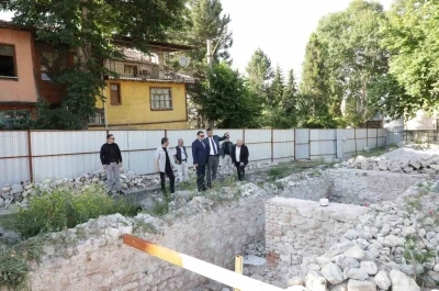 K&uuml;tahya Yakup &Ccedil;elebi İmaret K&uuml;lliyesi&rsquo;nde restorasyon &ccedil;alışmaları
