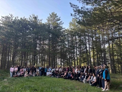 K&uuml;tahyalı kız &ouml;ğrenciler Murat Dağı Kampı&rsquo;nda buluştu
