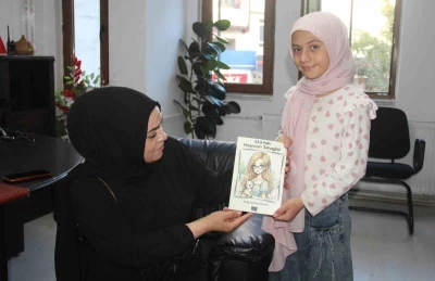 Kütahyalı Yazar Ayşe Karaca Durak’ın ’Ela’nın Hayvan Sevgisi’ isimli kitabı çıktı
