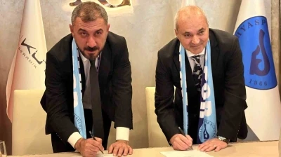 K&uuml;tahyaspor&rsquo;un teknik direkt&ouml;r&uuml; Erkan S&ouml;zeri oldu
