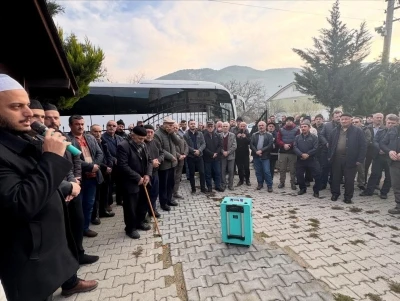 Kutsal topraklara dualarla uğurlandılar
