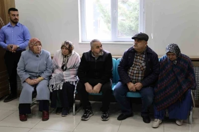 Kutsal topraklara gitmek istediler, umre vaadiyle &ccedil;antacıya dolandırıldılar
