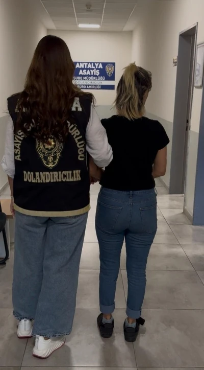 Kuyumcuya sahte altın satmaya çalışan kadın tutuklandı
