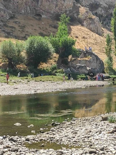 Kuzenini kurtarırken boğulma tehlikesi atlatan genç hayatını kaybetti
