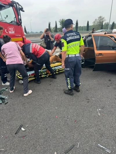 Kuzey Marmara Otoyolu’nda kaza, araç hurdaya döndü: 5 yaralı
