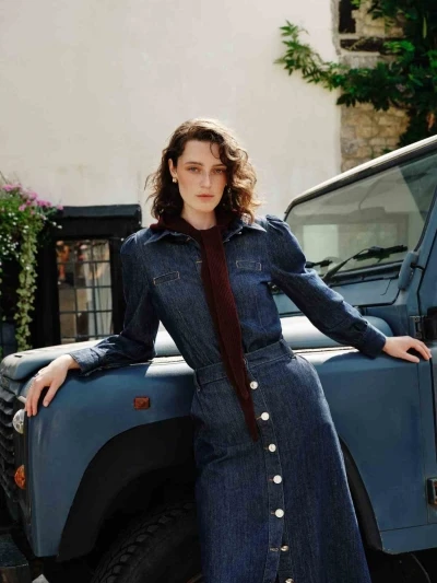 LC Waikiki, Raşit Bağzıbağlı ile gerçekleştirdiği yeni koleksiyonu tanıttı
