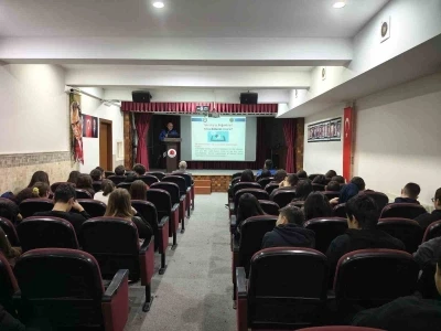 Lise &ouml;ğrencilerine polisten eğitim
