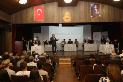 Liseliler İneg&ouml;l bilgisiyle yarıştı
