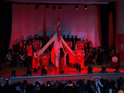 Liselilerden "Korkma, Gen&ccedil;liğin Ruhu Burada" g&ouml;sterisi
