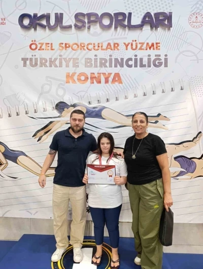 L&ouml;semiyi yenen Masal &Ccedil;elik, y&uuml;zmede T&uuml;rkiye birincisi oldu

