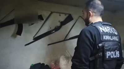 L&uuml;leburgaz&rsquo;da uyuşturucu operasyonunda 3 tutuklama
