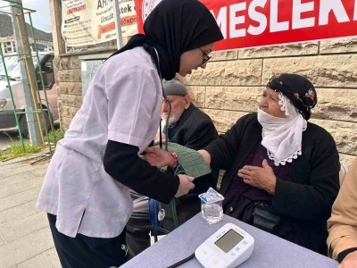 Maarifin kalbinde marifetli gen&ccedil;lik tansiyon &ouml;l&ccedil;t&uuml;
