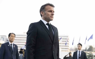 Macron: "H&uuml;rm&uuml;z Boğazı&rsquo;nın askeri operasyonla a&ccedil;ılması fikri ger&ccedil;ek&ccedil;i değil"
