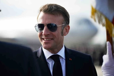 Macron: "SDG&rsquo;nin Suriye&rsquo;ye entegre edilmesine y&ouml;nelik anlaşmaya varılmalı"
