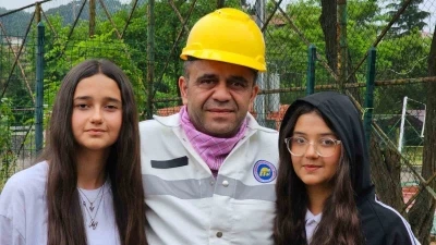 Madenciler, &ccedil;ocuklarının &ouml;ğrenim g&ouml;rd&uuml;ğ&uuml; okulda Babalar G&uuml;n&uuml;&rsquo;n&uuml; kutladı
