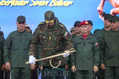 Maduro’dan kılıçlı rest: &quot;Gerekirse ülkemiz uğruna canımızı feda ederiz&quot;
