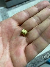 Magandanın silahından çıkan mermi pencereyi delip içeri girdi