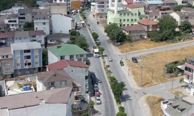 Mahalle sakinlerinden hafriyat kamyonu tepkisi: "&Ccedil;ocuklarımız tehlike altında"
