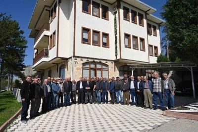 Mahalle sakinlerinden Serhat Hamamcı&rsquo;ya anlamlı ziyaret
