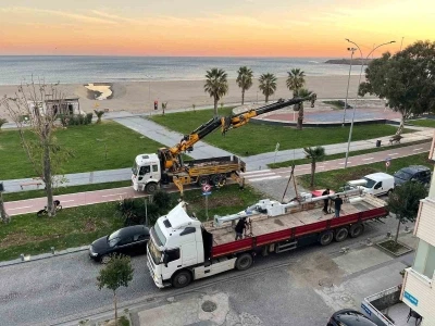 Mahalleli tepkisi sonuç verdi: Baz istasyonu kaldırıldı
