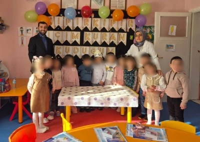 Mahmudiye&rsquo;de minik &ouml;ğrenciler i&ccedil;in Kur&rsquo;an-ı Kerim&rsquo;e ge&ccedil;iş ve karne merasimi d&uuml;zenlendi
