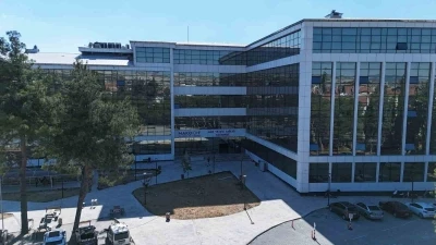 MAKÜ’de ’hayali teşhis ve tedavi dolandırıcılığı’ iddiasına soruşturma
