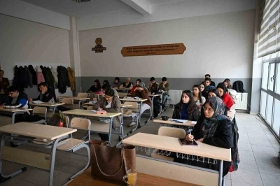 Malatya B&uuml;y&uuml;kşehir Belediyesi&rsquo;nden gen&ccedil;lerin &uuml;niversite hedefine destek
