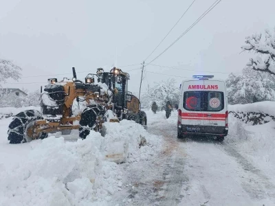 Malatya&rsquo;da 136 kırsal mahalle yolu kapalı
