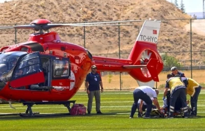 Malatya&rsquo;da ambulans helikopter 82 yaşındaki hasta i&ccedil;in havalandı
