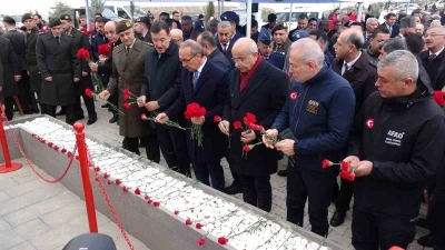 Malatya&rsquo;da depremde hayatını kaybedenler anıldı
