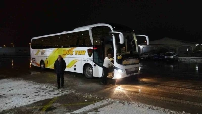 Malatya&rsquo;da kar yağış nedeniyle otob&uuml;s seferleri durduruldu
