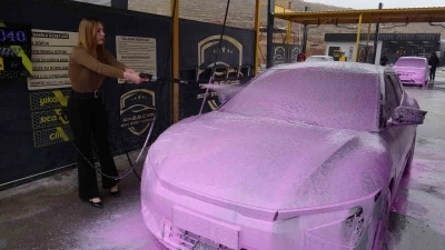 Malatya&rsquo;da oto yıkamaya renk geldi
