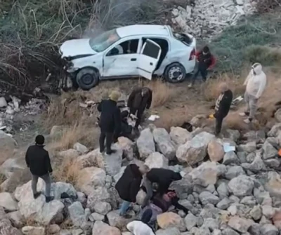 Malatya&rsquo;da otomobil k&ouml;pr&uuml;den u&ccedil;tu: 1 &ouml;l&uuml;, 2 yaralı
