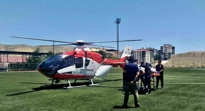 Malatya&rsquo;da parmağı kopan kadın hava ambulansıyla sevk edildi
