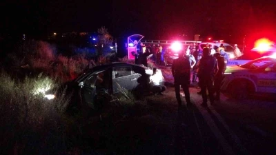 Malatya’da &quot;dur&quot; ihtarına uymayan araç kaza yaptı: 4 yaralı
