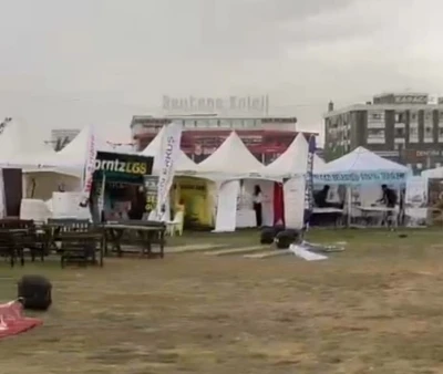 Malatya’da şiddetli fırtına çadırları uçurdu
