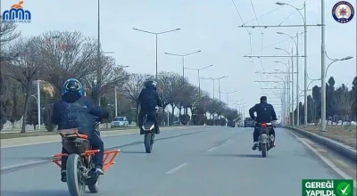 Malatya&rsquo;da tehlikeli motosiklet şovuna ağır fatura

